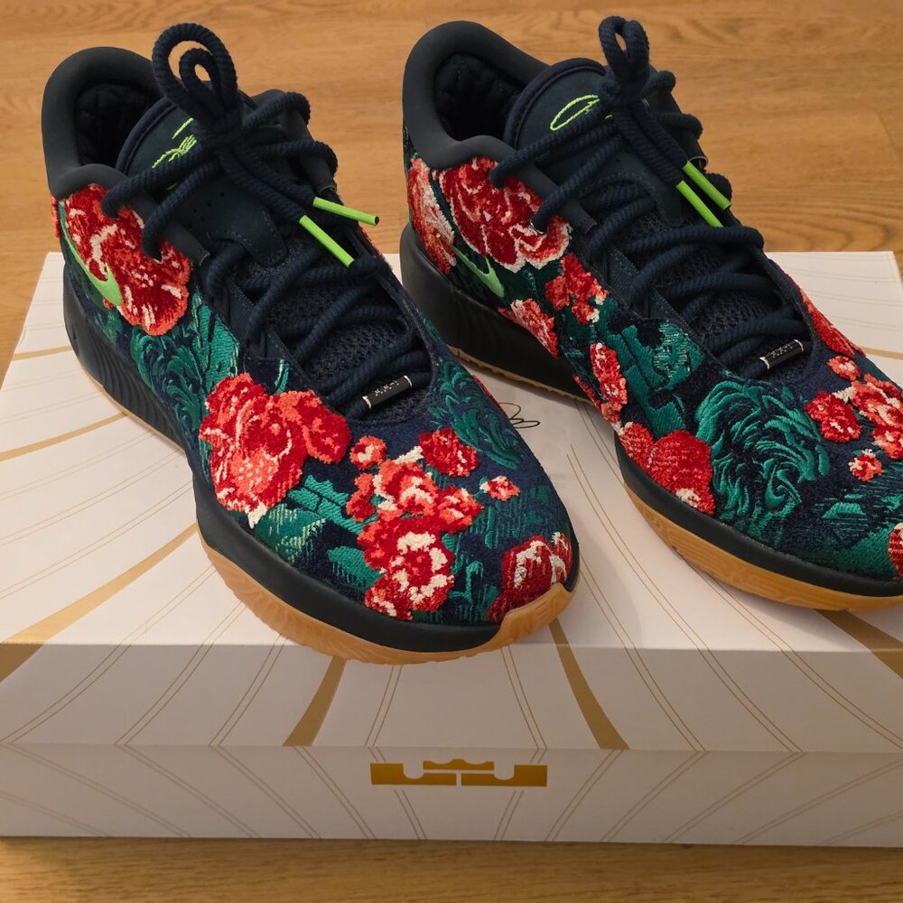Nike LeBron 21 Premium 'Grandma's Couch Pack - Father of Pearl' - Size 10.5